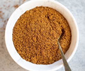 Cumin-powder-recipe-Piping-Pot-Curry